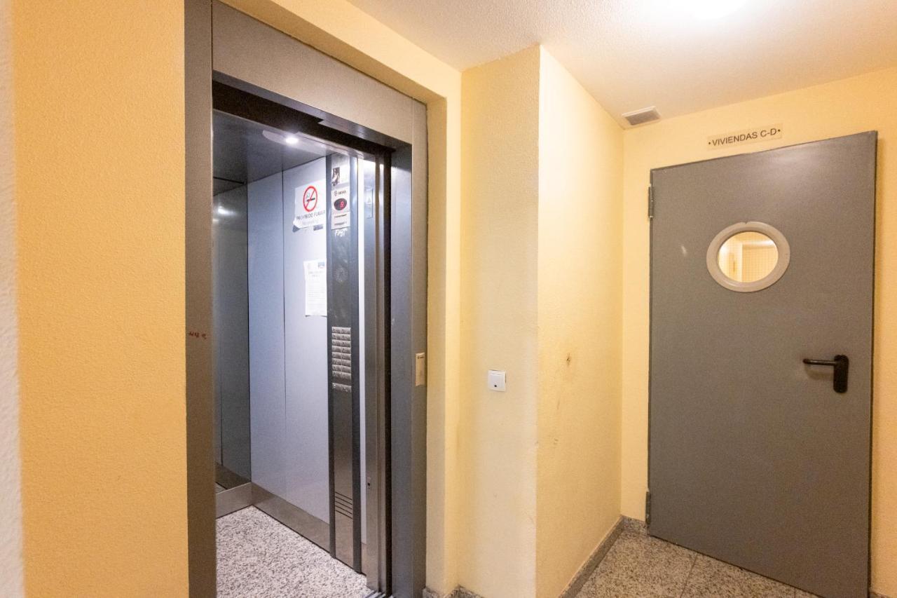 Apartamento For Your Amplio Y Luminoso Temporal En Orcasitas - Wifi Bea25 Madrid